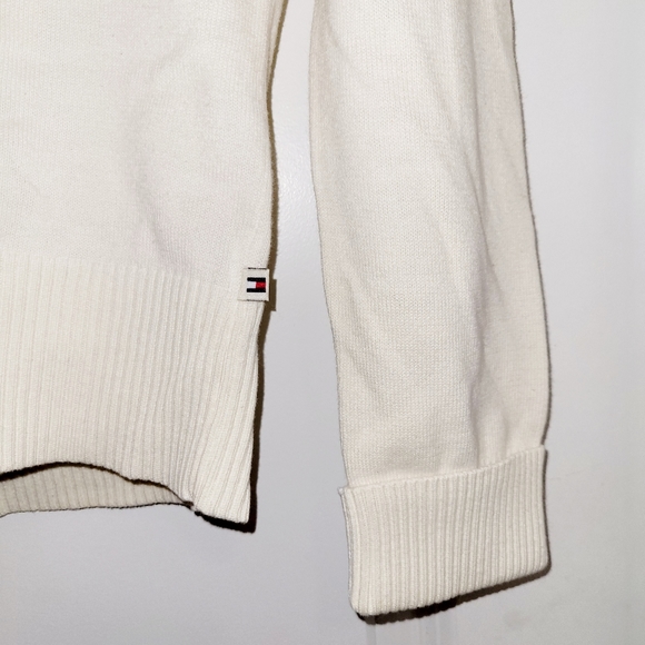 2/$20 Tommy Hilfiger V-Neck sweater white - Picture 3 of 4